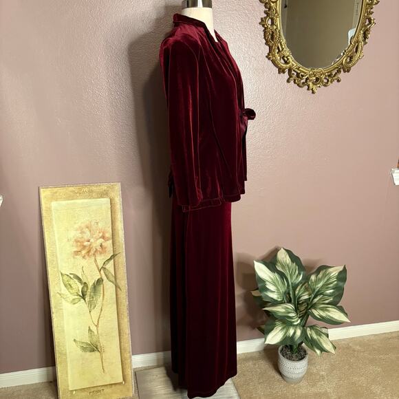 Y2K Burgundy Velvet Set – Notations Top S & Sense Pants Altered S (Let Out to L) - Picture 3 of 11